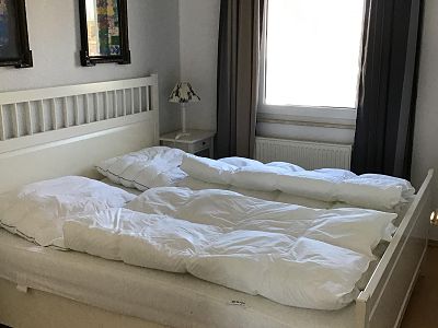 Komfortables Doppelbett
